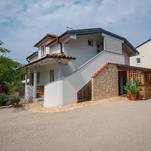 Appartement Milena, Pinezići